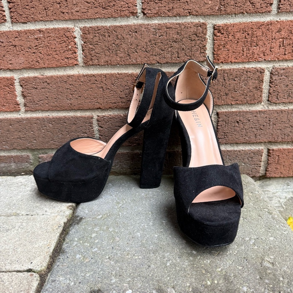 SHEIN Black Suede Platform Sandals